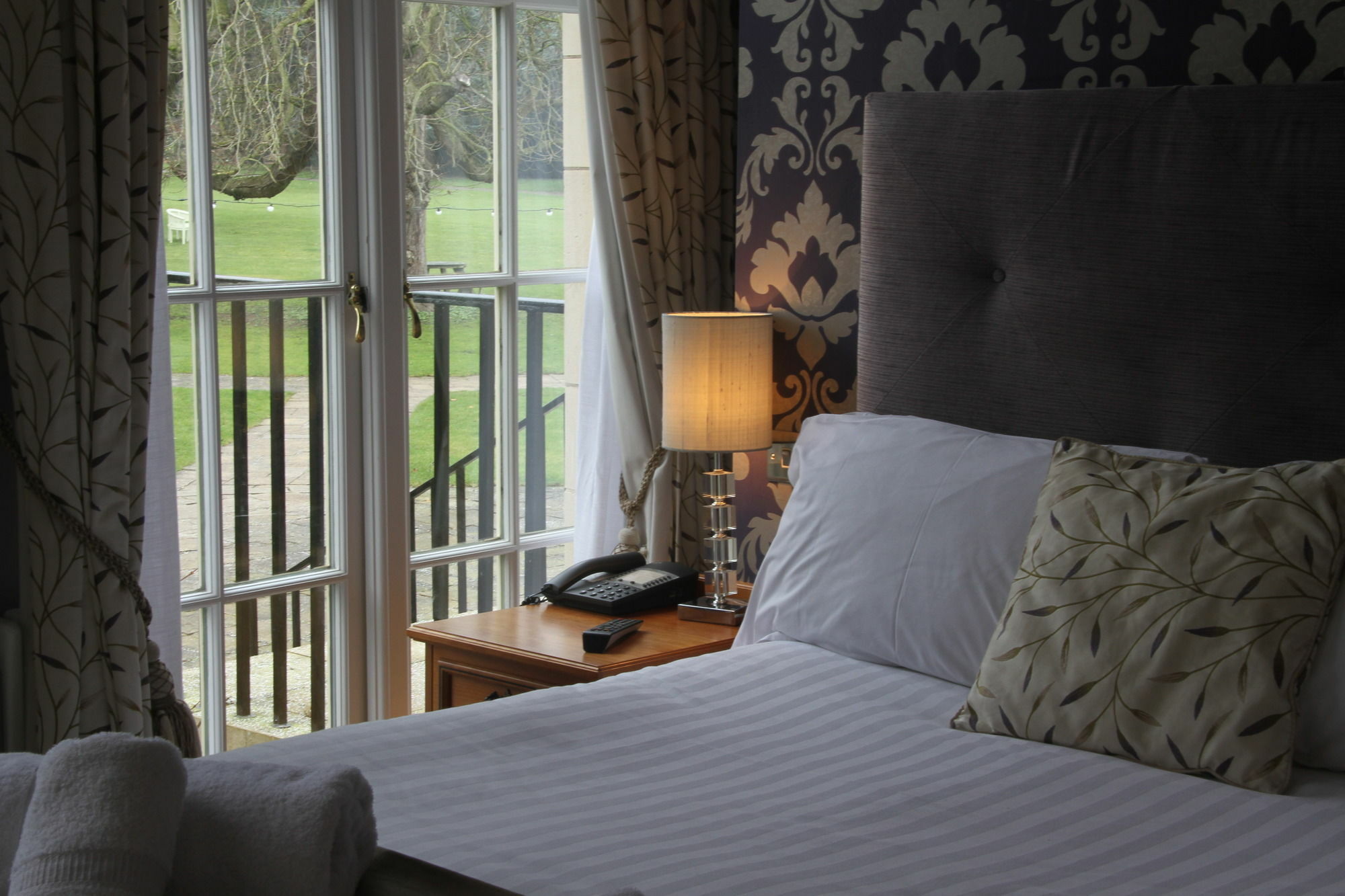 Hazlewood Castle & Spa Tadcaster Exterior foto
